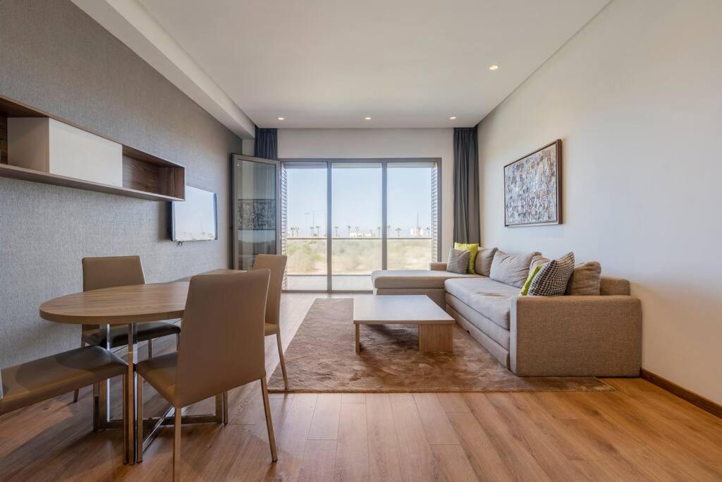 Luxury Apartment At Corniche , Seaview Close Beach Казабланка Екстериор снимка