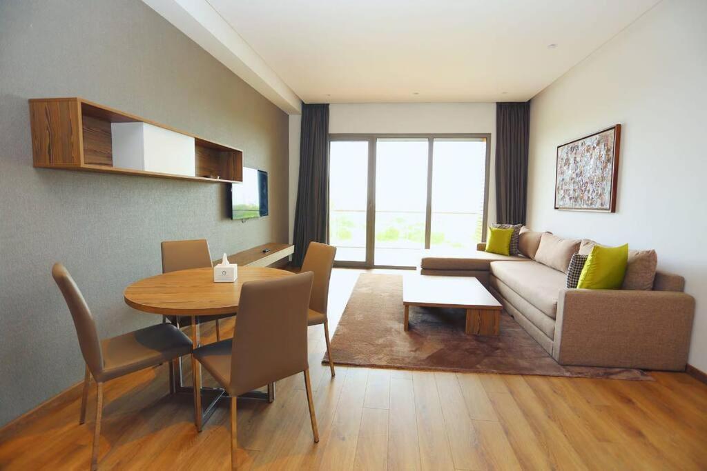 Luxury Apartment At Corniche , Seaview Close Beach Казабланка Екстериор снимка