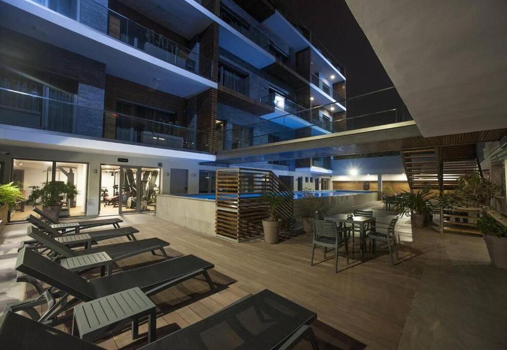 Luxury Apartment At Corniche , Seaview Close Beach Казабланка Екстериор снимка