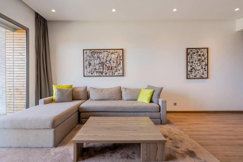 Luxury Apartment At Corniche , Seaview Close Beach Казабланка Екстериор снимка