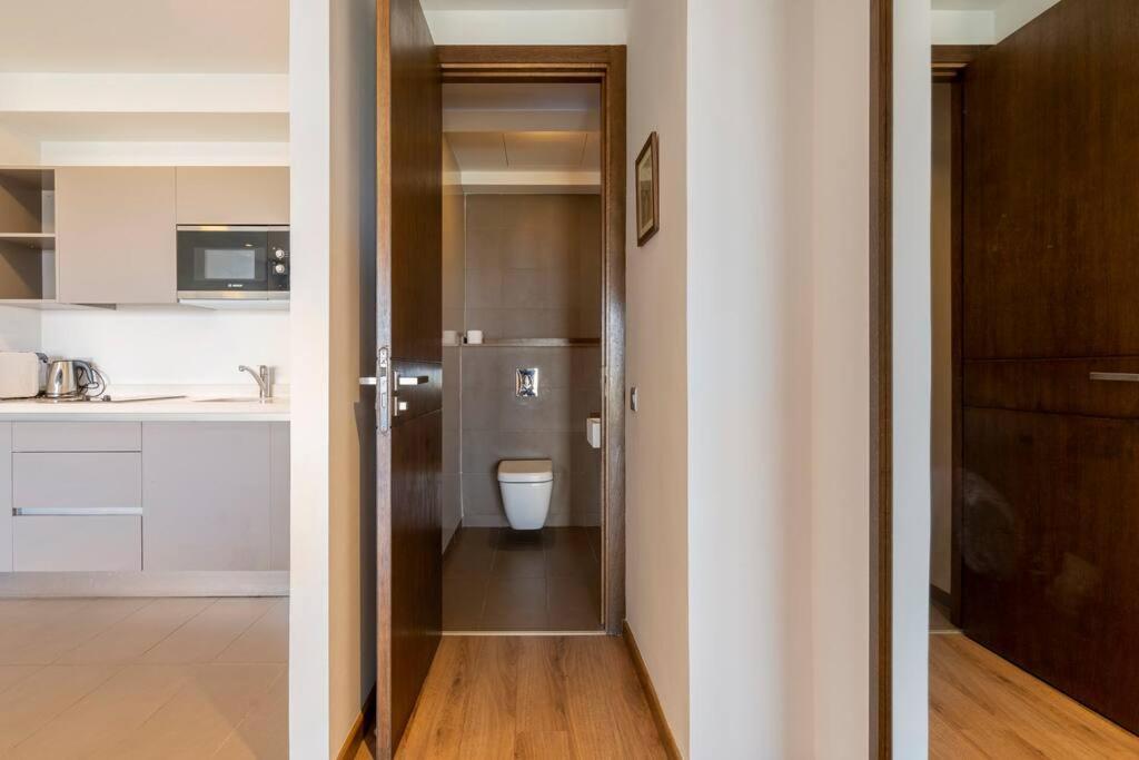 Luxury Apartment At Corniche , Seaview Close Beach Казабланка Екстериор снимка